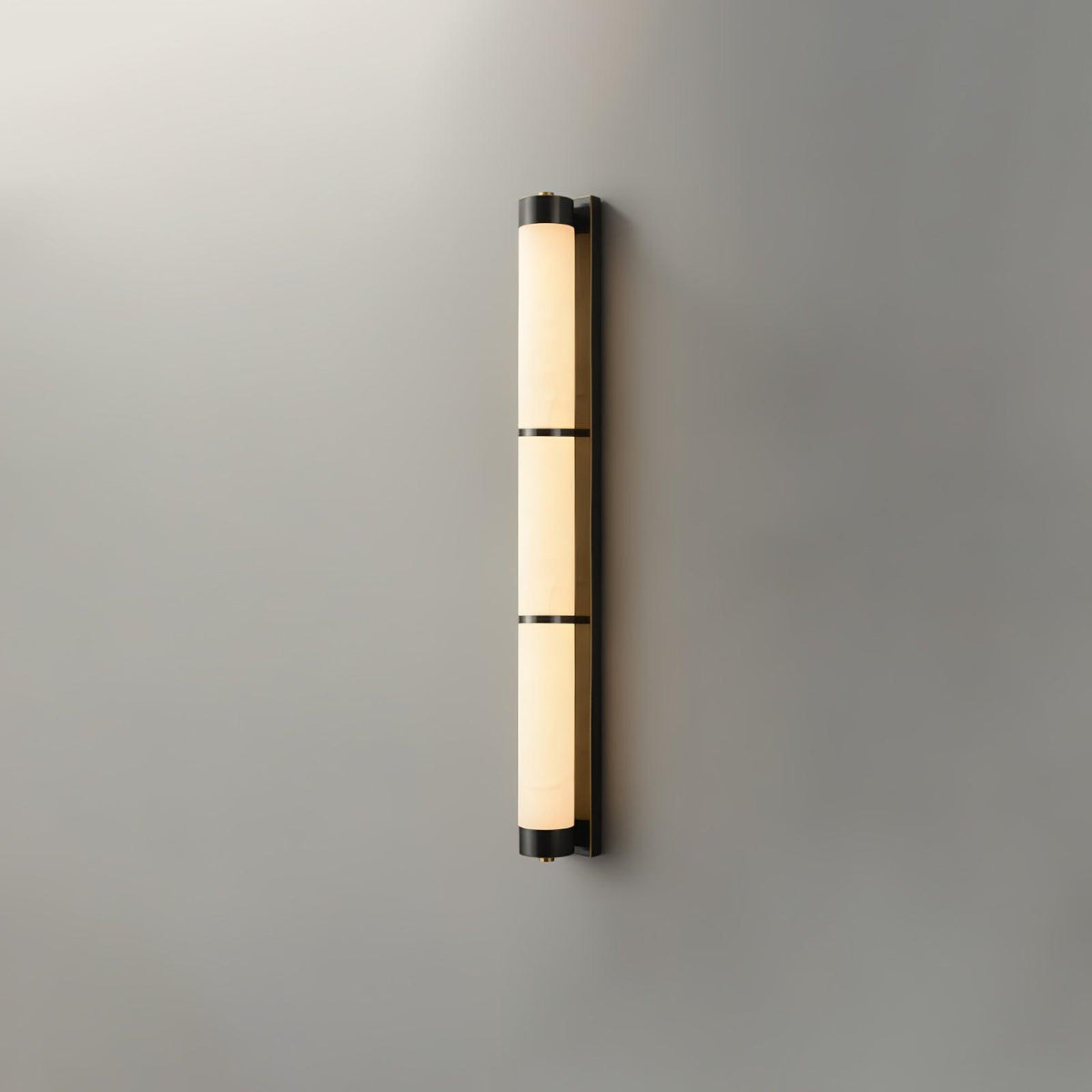 Cylindra Alabaster Brass Wall Light Model C ∅ 3.1″ x H 31.5″ / ∅ 8cm x H 80cm / Black & White / Warm Light Wall lamp
