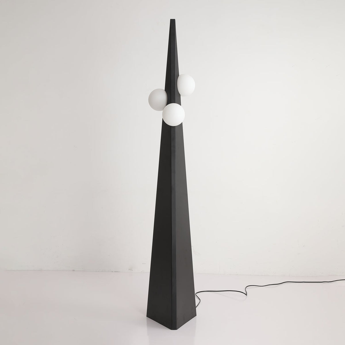 Noir Roy Floor Lamp Floor lamp