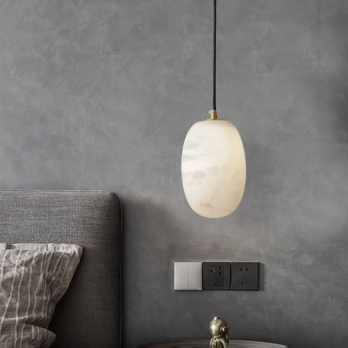 Pebble Alabaster Pendant Lamp ? 3.9″ x H 5.9″ / Dia 10cm x H 15cm / Brass & White Pendant light