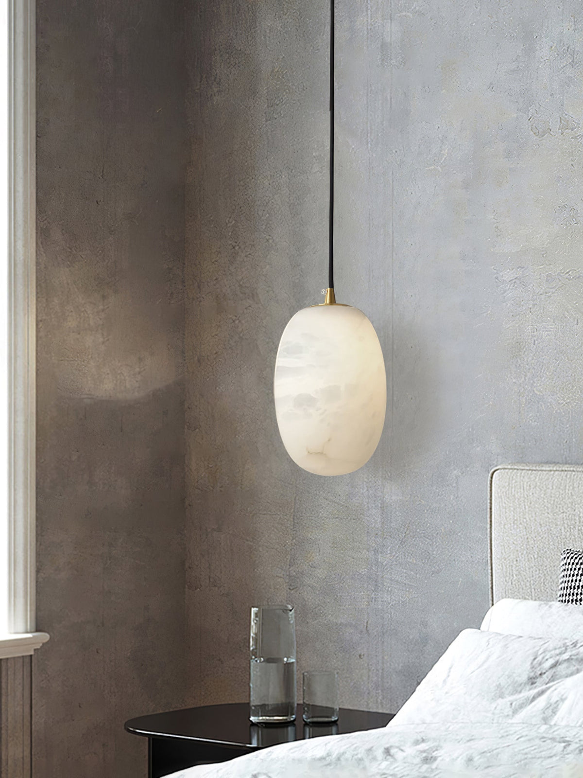 Pebble Alabaster Pendant Lamp ? 3.9″ x H 5.9″ / Dia 10cm x H 15cm / Brass & White Pendant light